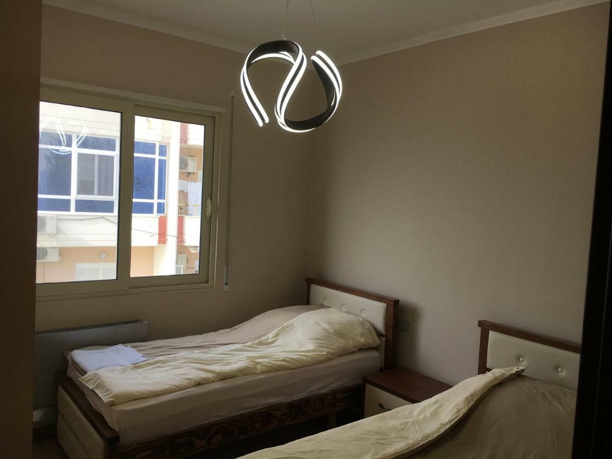 Sunny Apartment *
